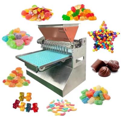 China Semi Automatic Small Size Universal Mold jelly depositor machine en venta