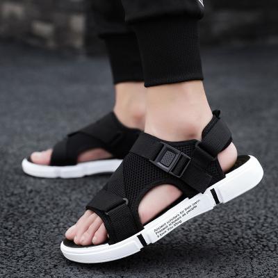 China New Design HN4488 Summer Lightweight Sandal Slipper Outdoor Beach Shoes Fashion Slipper Men's Slippers for sale