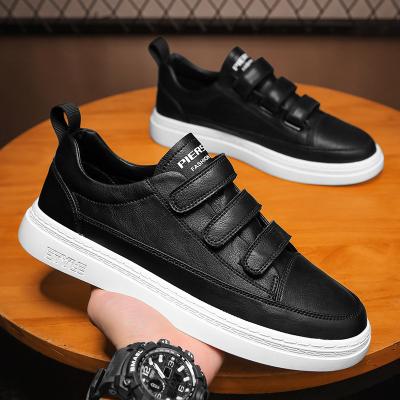 China Microfiber Men Breathable Top Durable Mens Sports Shoes Casual Sneakers for sale