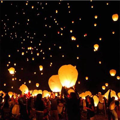 China White Paper China Flying Traditional Chinese Sky Lanterns Biodegradable Chinese Kongming Sky Lanterns for sale