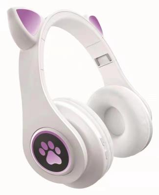 China Kawai Gamer Girl Headband 2.4G Stereo Low Latency 5.0 RGB Headset Cat Ear With Mic Gaming Wireless Cat Ear Earphone Headset for sale