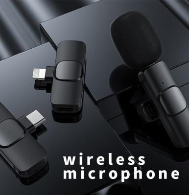 China Earbuds 2.4G Wireless Microphone Use for Live Stream Microphone and Lavalier Microphone for Tiktok Video Broadcast and Online Teaching for sale