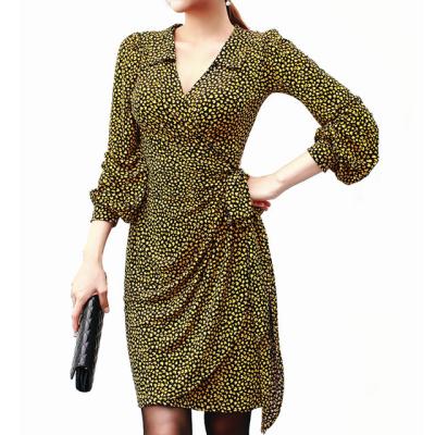 China High Quality Breathable Summer V Neckline Dress Fashion Women Casual Outfits for sale