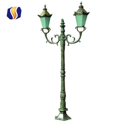 China Decorative Garden Plant Street Lamp Pole Garden Light Post for sale