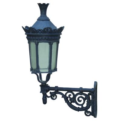 China Cast Iron China Supplier Outdoor Light Head Garden Wall Lamp for sale