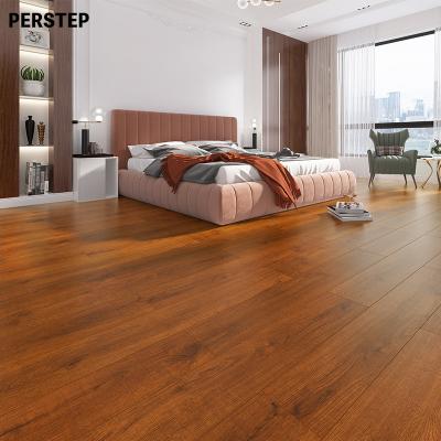 China Anti-slip Engineered Oak Wood Hardwood Flooring for sale