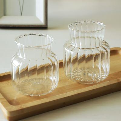 China Modern Reasonable Price Small Clear Glass Vases Unique Vase Glass For Home for sale