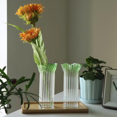 China Modern Top Quality And Good Price Fashionable Glass Vases For Decorating Flowers for sale