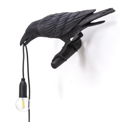 China Modern Top Quality Resin Lucky Bird Wall Lamp Nordic Style Wall Night Lamp For Bedroom for sale