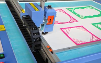 China Photo Frame Mat Board Cutting Machine Complicated Arts Pattern Cutter for sale