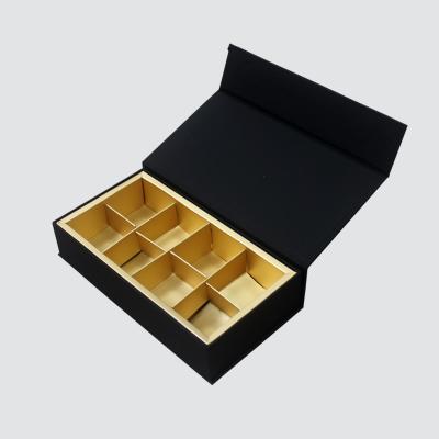 China Recycled Materials High End Customized Size With Compartments Lined Candy Chocolate Packaging Gift Box for sale