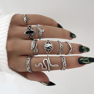 China Alloy Vintage Style Mixed Designs Antique Silver Plated Snake Flower Finger Rings Set For Women Jewelry for sale