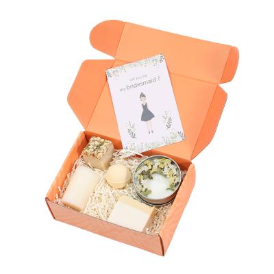 China Gifts Professional Birthday Spa Bath Bridesmaid Home Basket For Women Bath Gift Sets SPA Box for sale