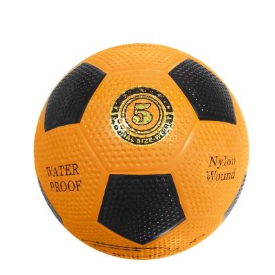 China Team Training New Design Manufacture Direct Selling Football Rubber Molded Training for sale