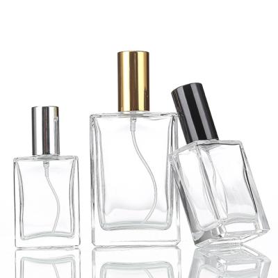 China Cosmetic 15ml Transparent Square Flat Glass Perfume Spay Bottles with sliver cap for sale