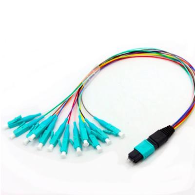 China hembra baja del cable MTP de la pérdida de inserción 12F MPO MTP al cable del desbloqueo del solo modo del ST APC en venta