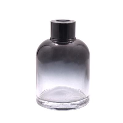 China Home Perfume Oil 5oz Black Gradient Color Diffuser Glass Bottle Scent Diffuser Liner Bottle With Cap for sale