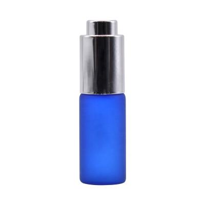 China Cosmetic Blue Color Liner Oil Serum Oil Serum Essence Empty Glass Oil Bottle With Dropper for sale