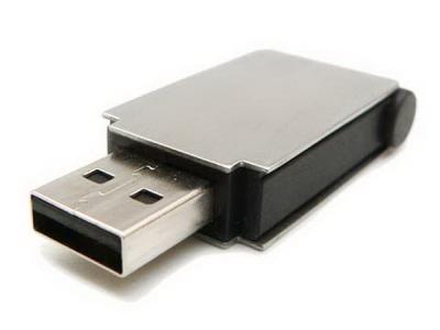 China Silver / Black Metal USB Flash Drives 8GB With Laser Engraved And Silk Screening for sale