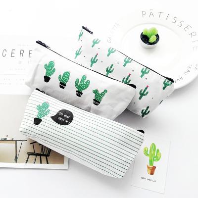 China Multifunctional fashion cactus print pencil case zipper closure canvas students use personalized pencil case for sale