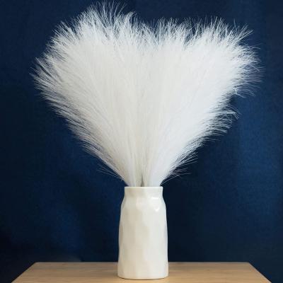 China Wholesale Natural 45cm Touch 7 Steam Decorative Faux Pampas Grass White Silk Artificial Plant Pampass Flowers For Decoration for sale