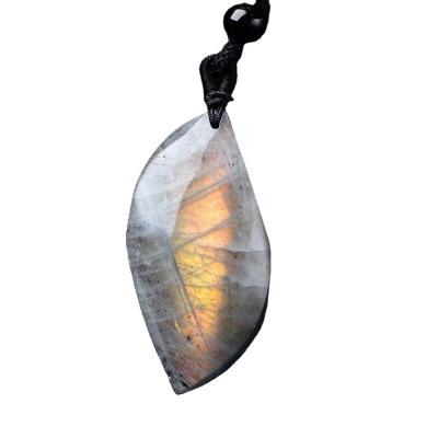 China China Crystals Bulk Semi Precious Stones Labradorite Pendant For Souvenir for sale