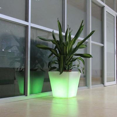 China Fashion Modern Rectangle Plastic Flower Pot Box Large Led Flower Pots for sale