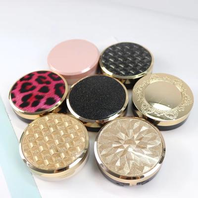 China Recycled Materials H522 In Stock 59mm Cosmetic Powder Compact Packaging Black And Empty Case With Gold Imperial With Mirror for sale