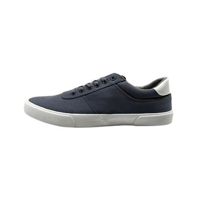 China Fashion Trend Mens Black Classic Low Top Rubber Sole Slip On Canvas Trendy Shoes For Men New Styles for sale