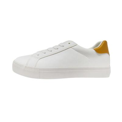 China Fashion Trend Cheap White Trainers Sport PU Upper Rubber Shoes Unique Fashion Trendy White Sneakers Vulcanized Shoes For Women Men for sale