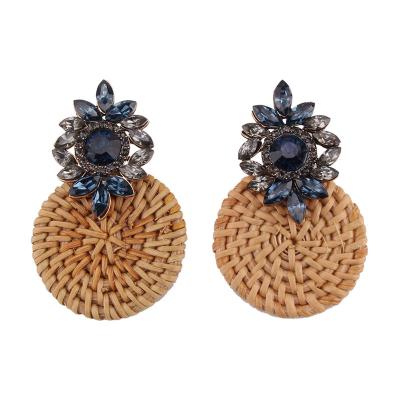 China FASHIONABLE Custom Bamboo Earrings Personalized Diamond-studded Weave Collection Trend Earring Jewelry New for sale