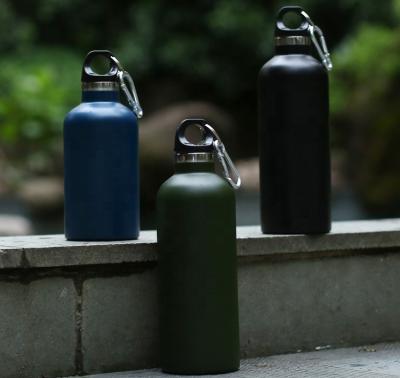 China New Product Thermoses Flask Bottle Carabiner Stainless Steel Vacuum Flask Viable Travel Water Bottle for sale