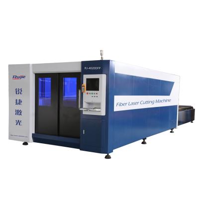 China Automated Loading Ruijie High Configuration Fiber Laser Cutting Machine With Exchange Table for sale