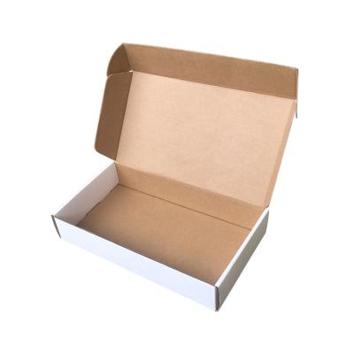 China E-commerce Factory Recyclable Popular Simple White Brown Corrugated Courier Delivery Big Mail Boxes Lashings Packaging Box for sale