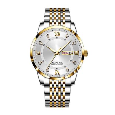 China Hot Selling Water Resistant Silver Men Quartz Watch Quality Stainless Steel Band Luxury Dial Waterproof Wristwatches for sale