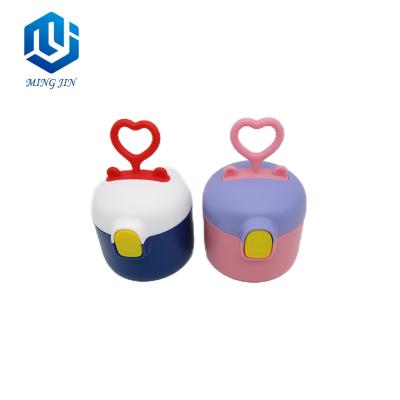 China Factory Wholesale BPA Free New Heart Handle Portable Powder Milk Jar Container For Baby for sale