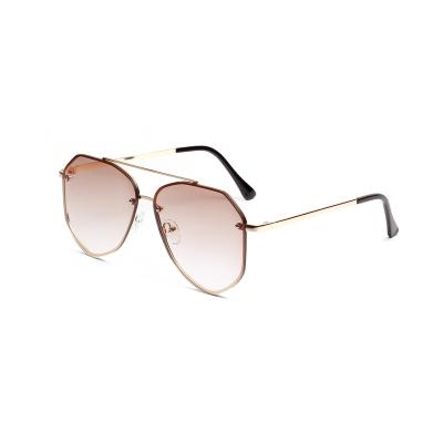 China 2020 retro newcomer color sunglasses frog Korean version square glass metal mirror male female trend big box sunglasses for sale