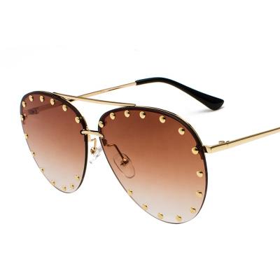 China New Square Sun Glass Women Men Fashion Able Sunglasses for sale