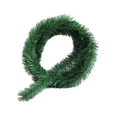 China Christamas Decoration 5.5m Christmas Garland Decorative Eco-friendly Green Artificial Christmas Tree Rattan For Decoration for sale