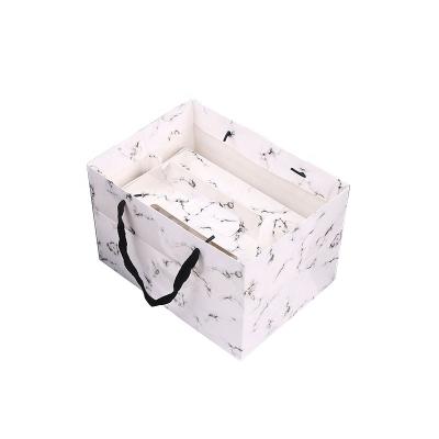 China Recycled Materials Logo Packaging Paper Gift Cake Custom Printing Box With Handle for sale