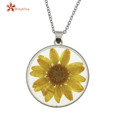 China Romantic dry flower frame pendant necklace pressed sunflower flowers etsy pressed jewelry for sale