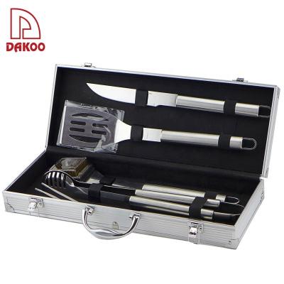 China Easily Cleaned Stainless Steel Barbecue Tools 5Pcs BBQ Tools With Aluminum Case for sale