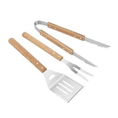 China 3pcs logo bbq tool kit handle portable outdoor easily cleaned luxury customized luxury wooden barbecue grill tool kit for sale