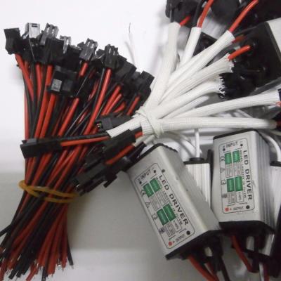 China LED Flood Light Constant Led Driver 600mA Current Led Driver 28W 12-14 Series Power Supply for sale