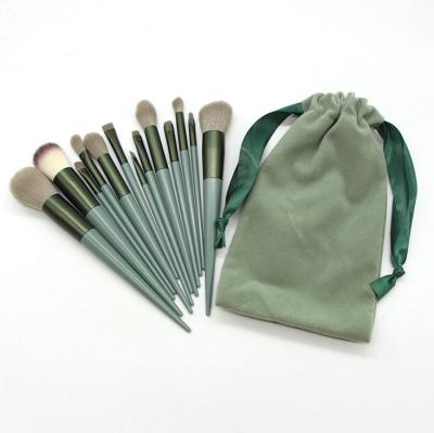 China Brushes Shape 13 Pcs Travel Make Up Brush Set Green Wooden Handle Blush Powder Makeup Tools Full Set for sale