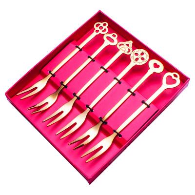 China Various Creative Gold Silver Creative Design Reusable Fruit Dessert Cake Fork Viable Widely Used for sale