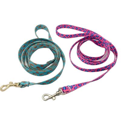 China Manufacturer Customized Pet Leash Lights With Dog Leash Bag Waterproof Nylon With Dog Leash Collar Pet Supplies for sale