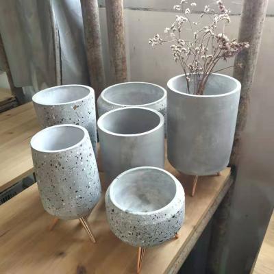 China Wholesale Hand Made Cement Handmade Pot Concrete Planters For Outdoor Decoration for sale