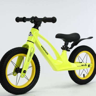 China Plastic Vehicle Toys 2021 Baby Walking Training Bike With Non-slip Tire Baby Balance Bike Made In China for sale