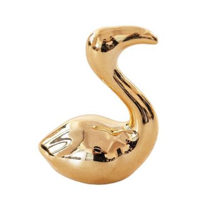 China Art Decor Golden Flamingo Ring Holder Ring Storage for Jewelry Engagement Wedding Ring Display Holder Stand Trinket Trays for sale